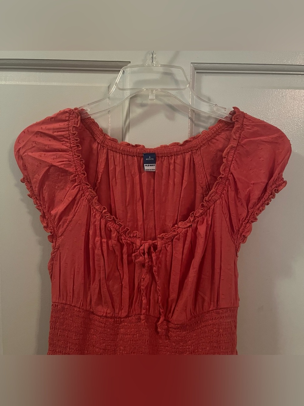Old Navy Petite Coral Maxi Dress with Smocked Waist & Puff Sleeves - Picture 7 of 16